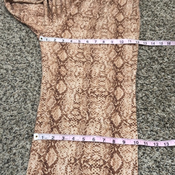 Lovers And Friends Revolve Wide Leg Pants Size XL Brown Snakeskin High Rise - Picture 8 of 10